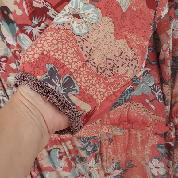 Tunic - Picture 4 of 7